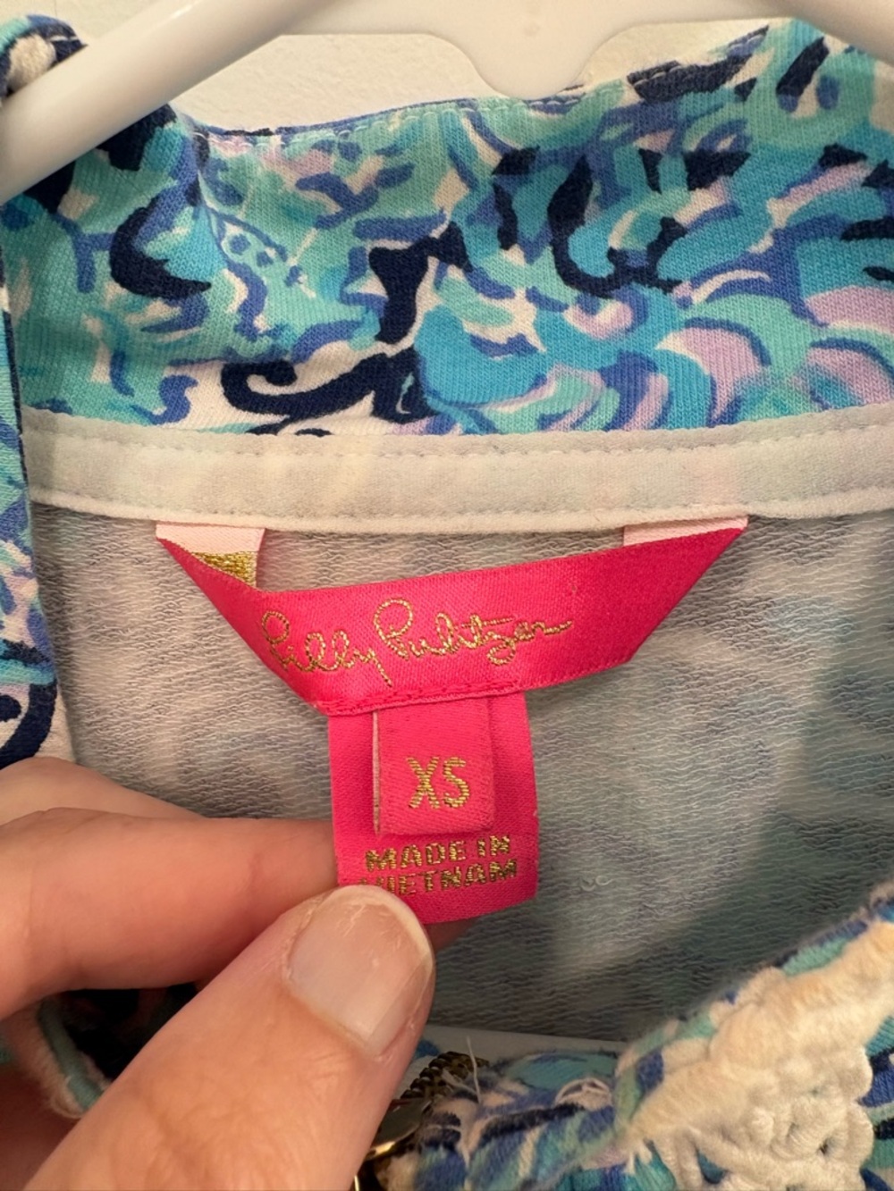 Lilly Pulitzer Janie Popover Light Aqua Spritz Seahorse Half Zip Sweatshirt XS - Picture 2 of 15